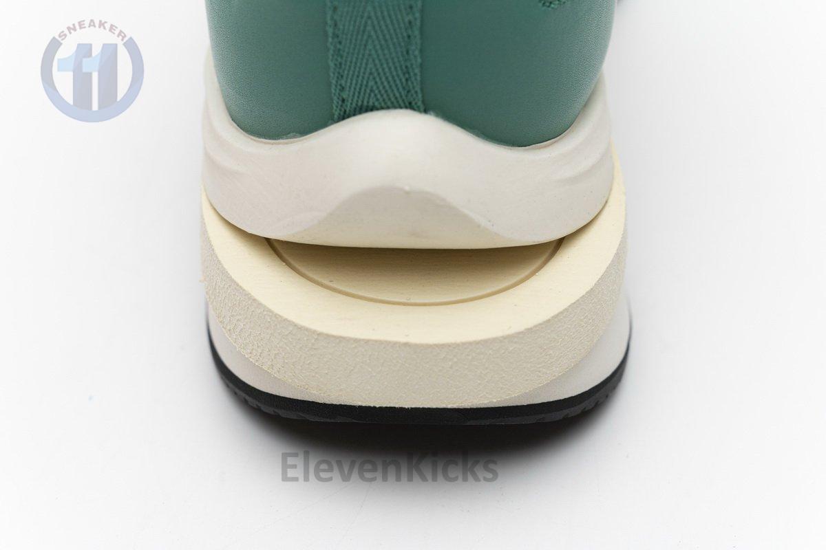 CI9928-300 Sacai x Nike Pegasua Vaporfly Yellow Green