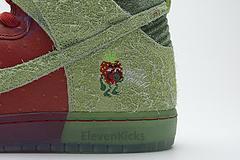 CW7093-600 Nike SB Dunk High “Strawberry Cough”