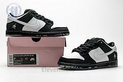 BV1310-013 Staple x Nike SB Dunk Low “Panda Pigeon”