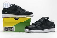CZ5127-001 Medicom x Nike SB Dunk Low“BE@RBRICK”