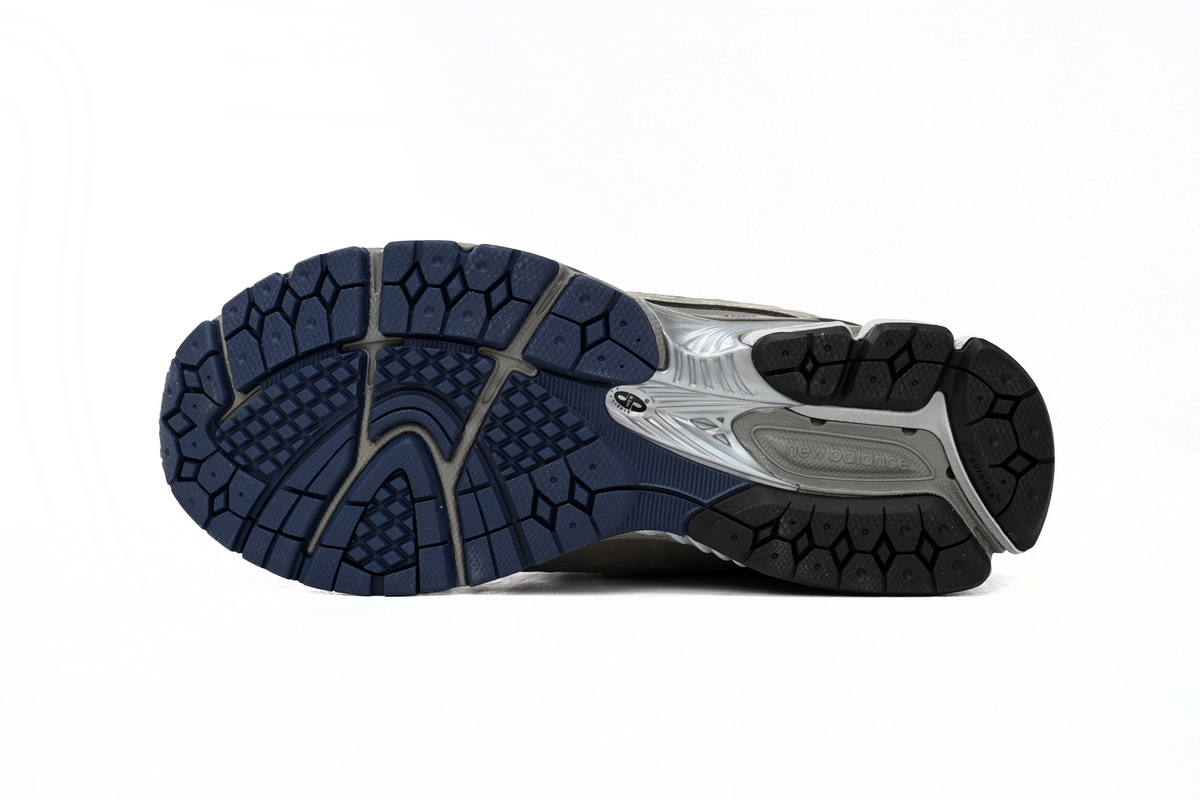 NEW BALANCE grey