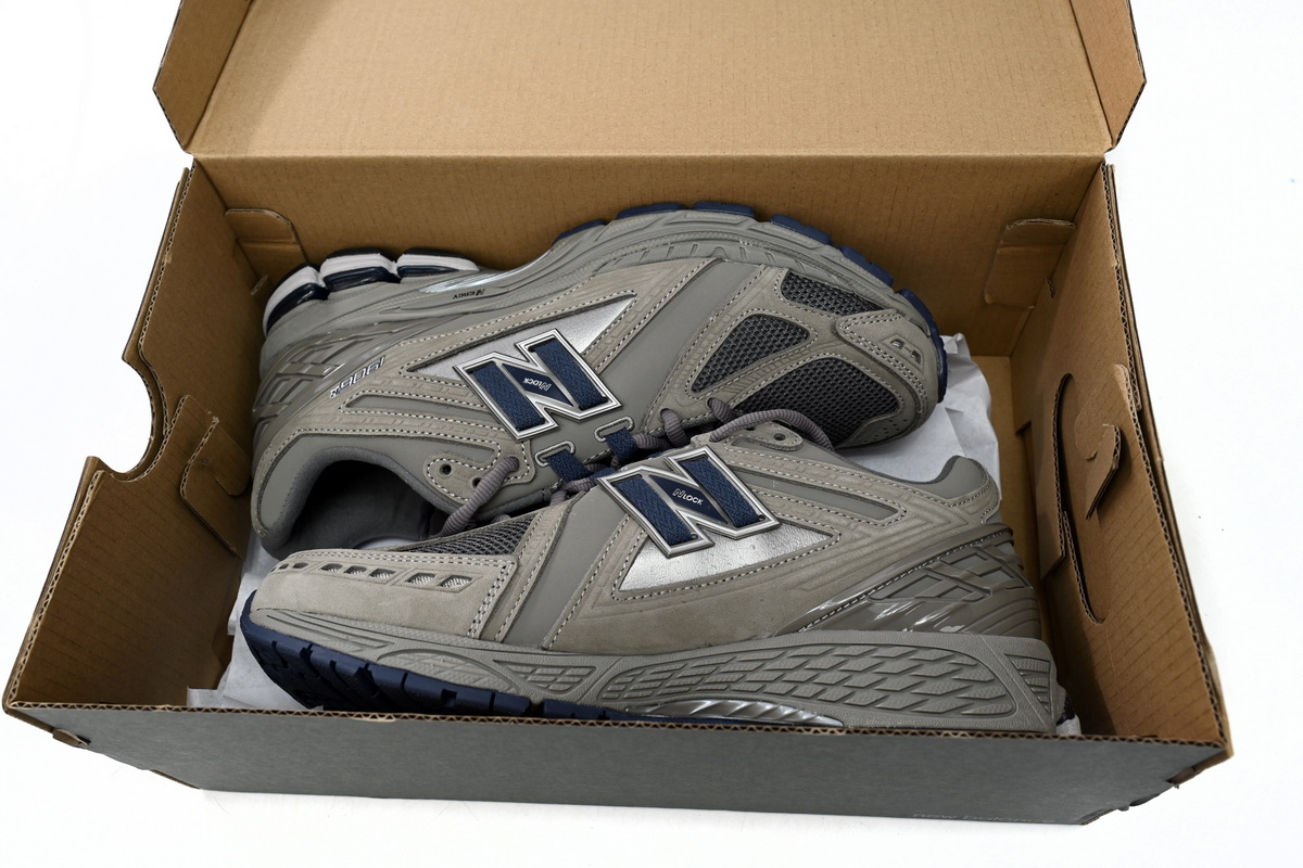NEW BALANCE grey