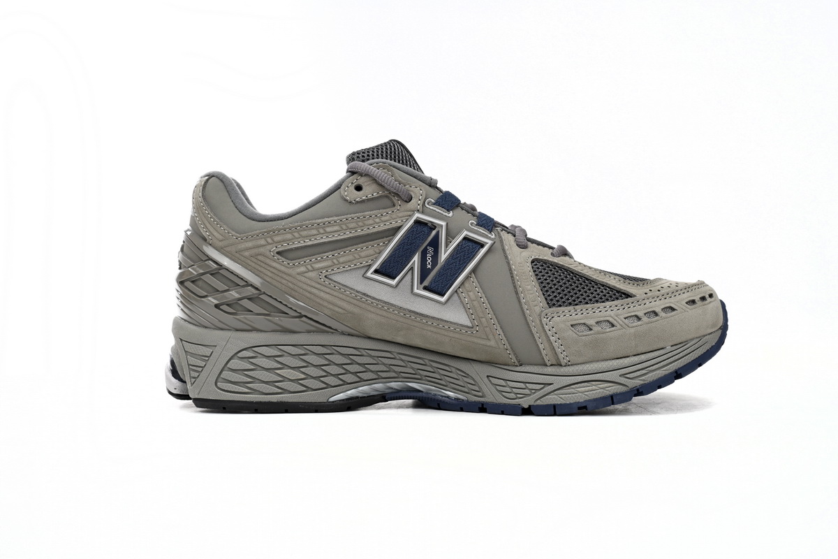 NEW BALANCE grey