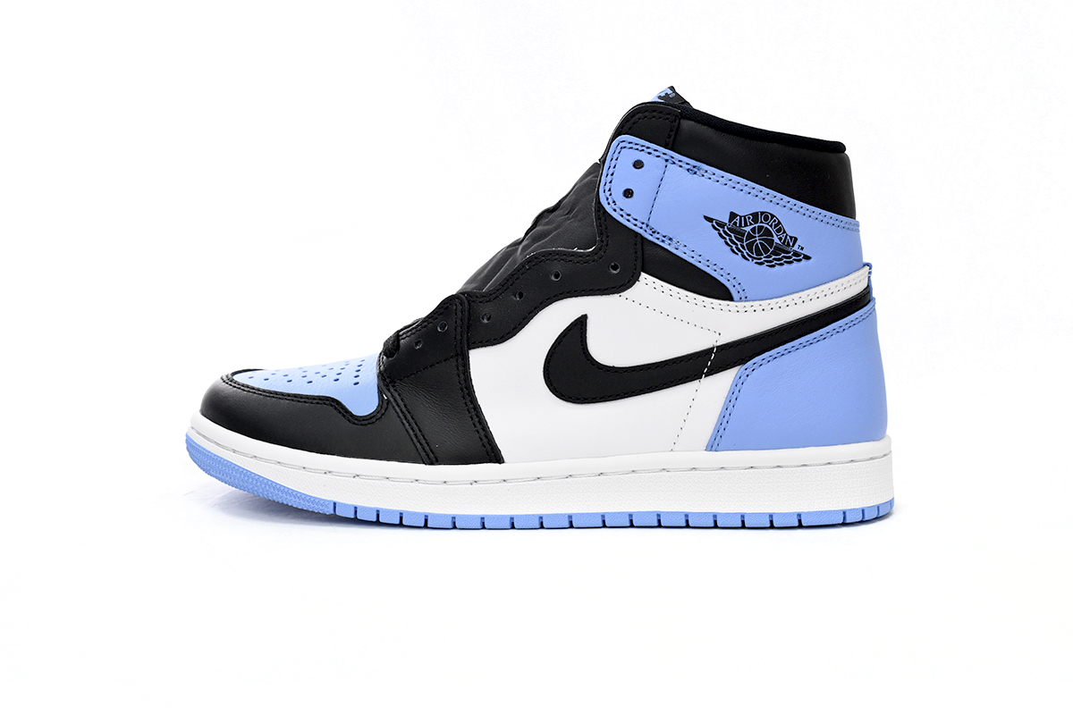 Air Jordan 1 Retro High OG ‘UNC Toe’